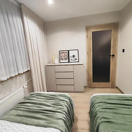 Czestostay Centrum Parking Free * Çestohova