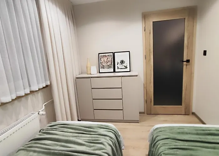 Czestostay Centrum Parking Free * Çestohova