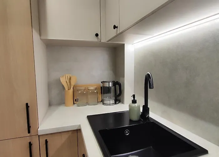 Czestostay Centrum Parking Free Çestohova